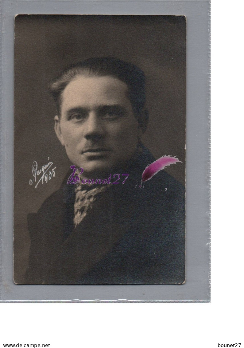 CPA - Portrait D'un Homme Manteau Foulard Signé E. Pesquin ? Pasquin ? 1935 à Identifier - Uomini