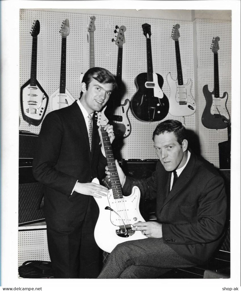 C5995/ Gitarren-Geschäft London Original Pressefoto Foto 24 X 19 Cm Ca.1968 - Sonstige & Ohne Zuordnung