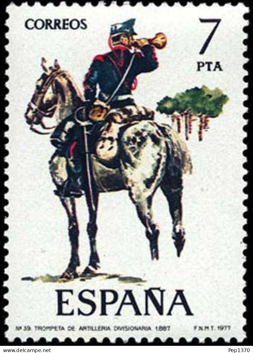 ESPAÑA 1977 - UNIFORMES MILITARES - EDIFIL 2426** - Ongebruikt