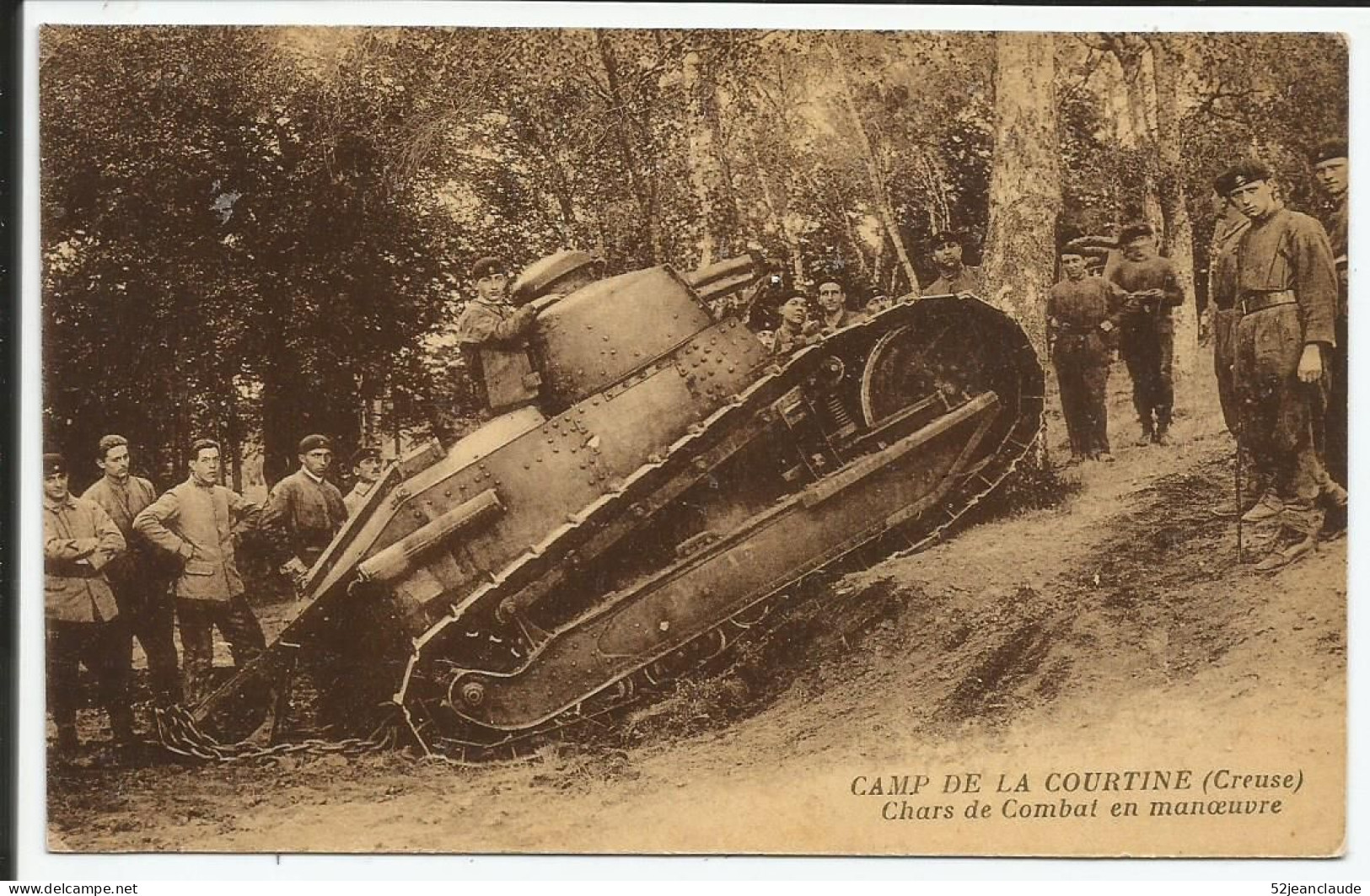 Camp De Courtine Char De Combat En Manoeuvre    1910     N° - La Courtine