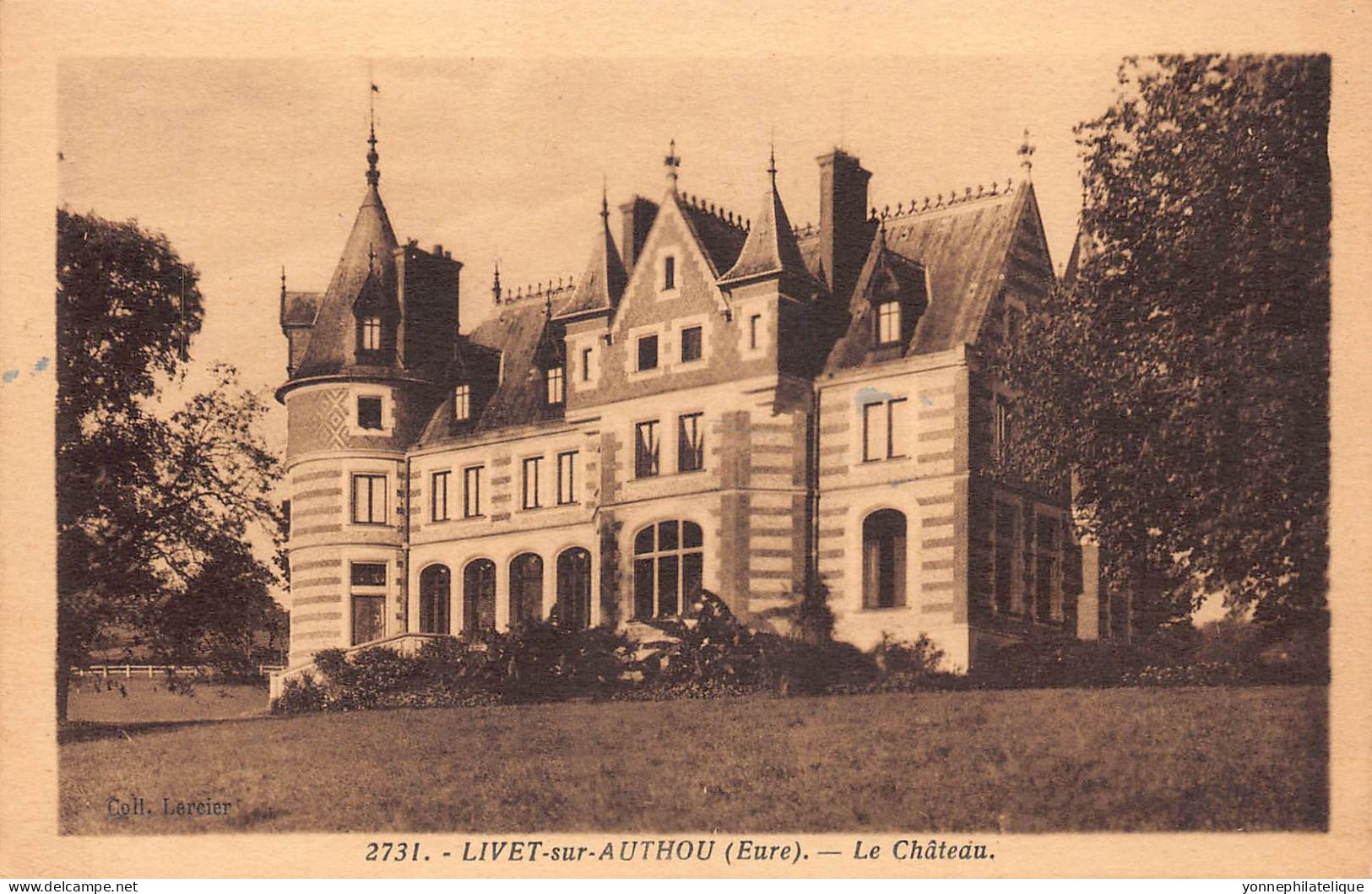 27 - EURE - LIVET SUR AUTHOU - Canton De BRIONNE - 3 Cartes Différentes Du Château - LOT 27-24G1 - 5 - 99 Postkaarten