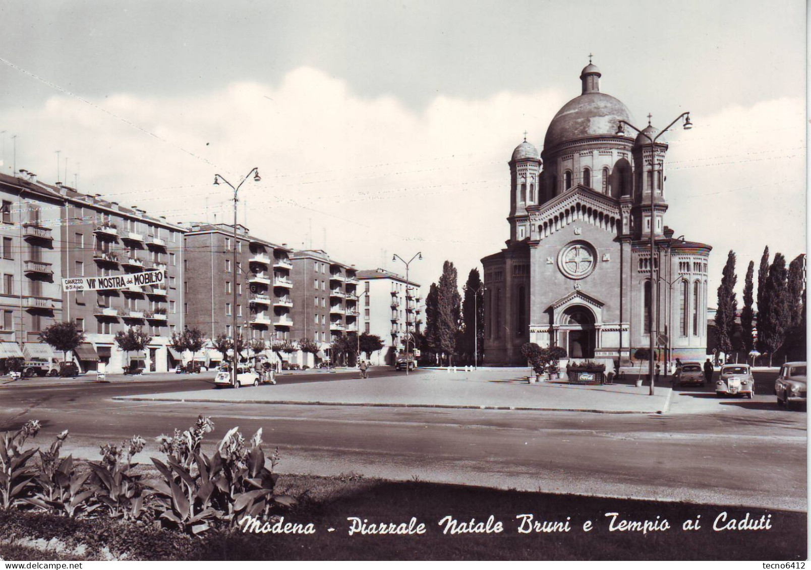 Modena - Piazzale Natale Bruni E Tempio Ai Caduti - Non Viaggiata - Modena