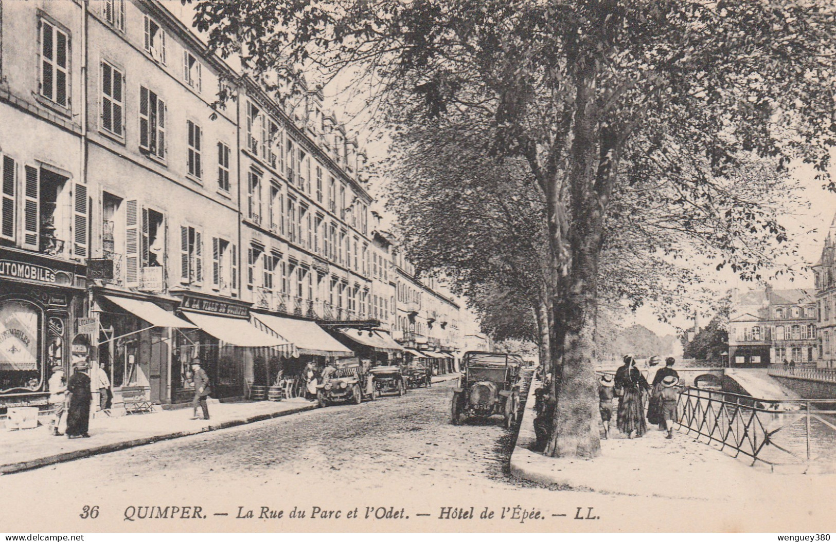 29 QUIMPER-La Rue Du Parc , L'Hôtel De L'Epée    SUP PLAN Env. 1910 ...  Avec Voitures,t Carrioles, Magasins   RARE - Quimper