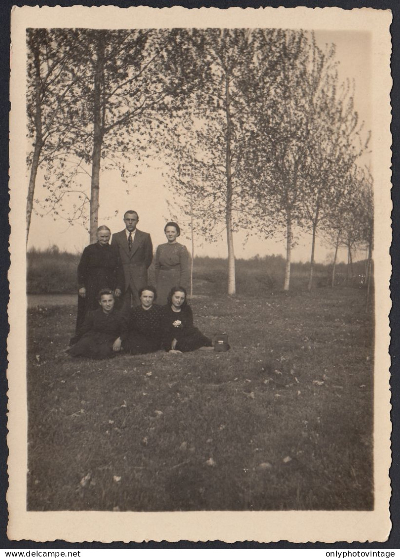 Famiglia In Campagna Da Identificare - 1930 Fotografia D'epoca - Photo - Places