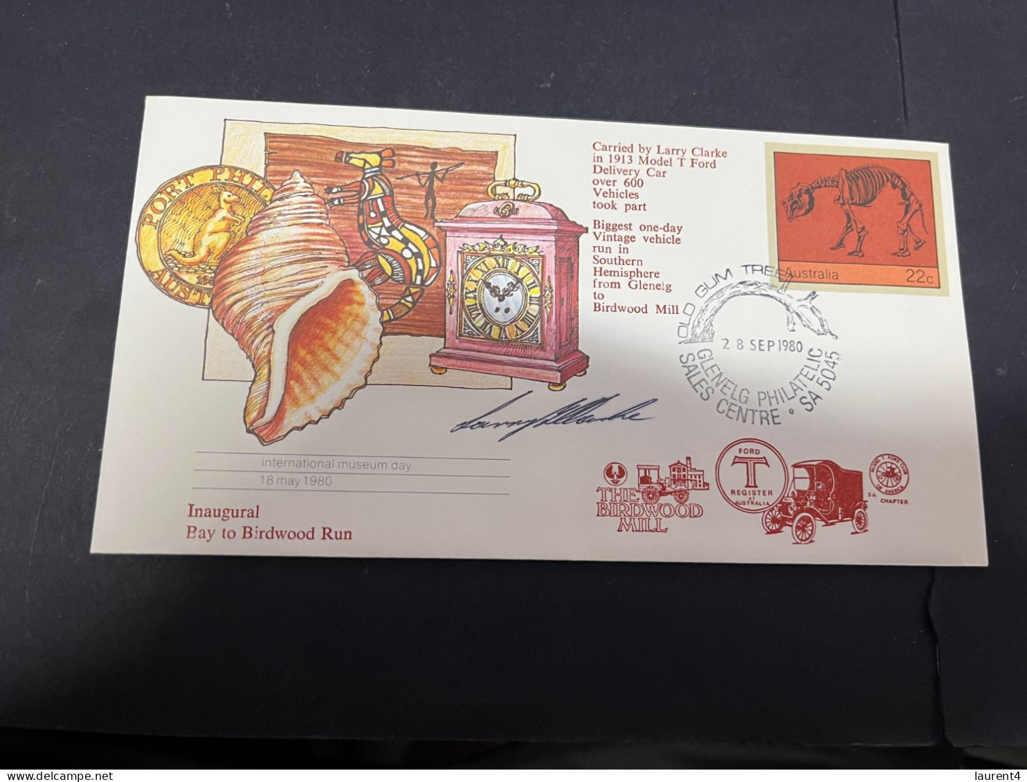 17-4-2024 (2 X 19) Australia - 1980 - Seashell Cover (signed) Glenelg Old Gum Tree (SA) - Sobre Primer Día (FDC)