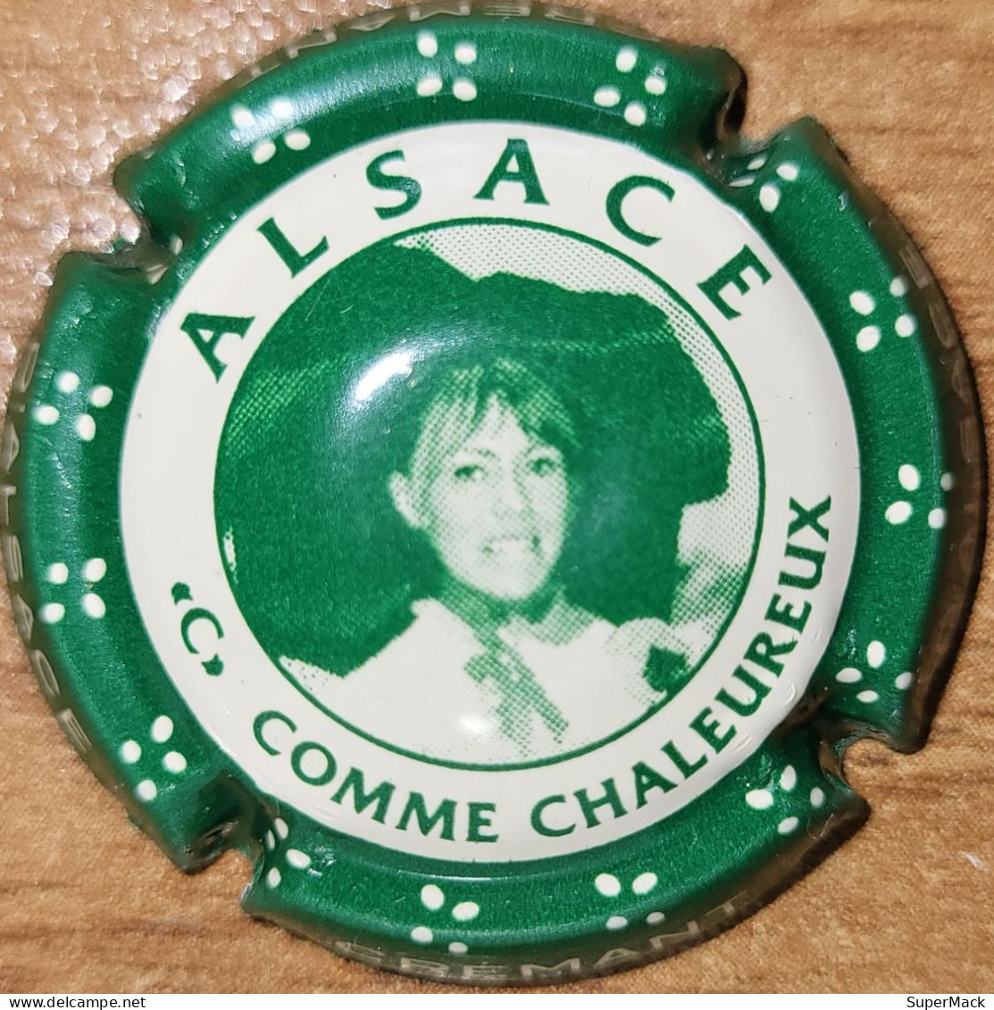 Capsule Crémant Alsace De VIGNERONS Série Puzzle, "C" Comme Chaleureux, Vert & Crème Nr 68d - Sparkling Wine