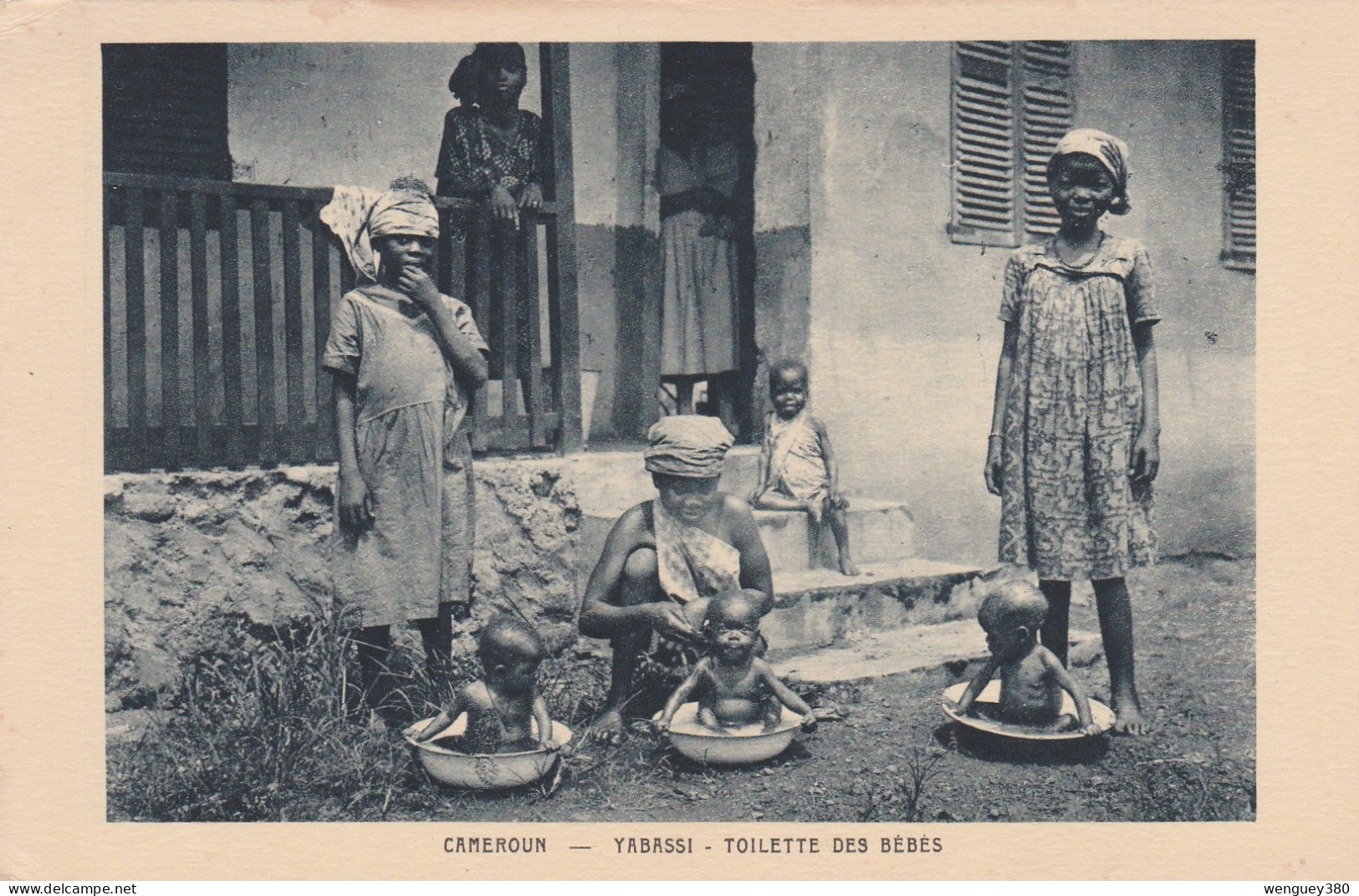 TABASSI    CAMEROUN   Toilette Des Bébés   SUP  PLAN.    ENV; 1930  RARE - Cameroun