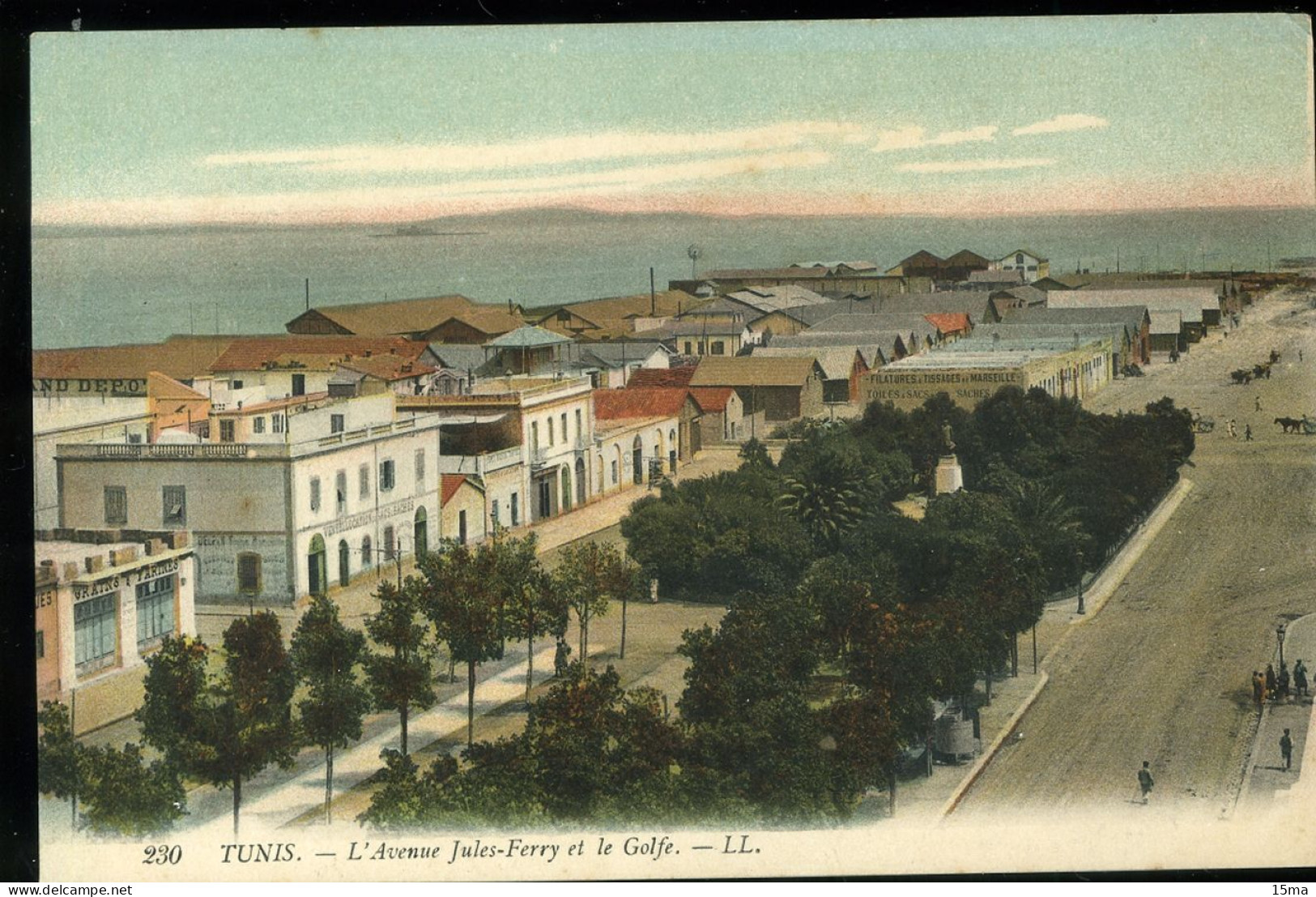 TUNIS  L'Avenue Jules Ferry Et Le Golfe LL - Tunisia