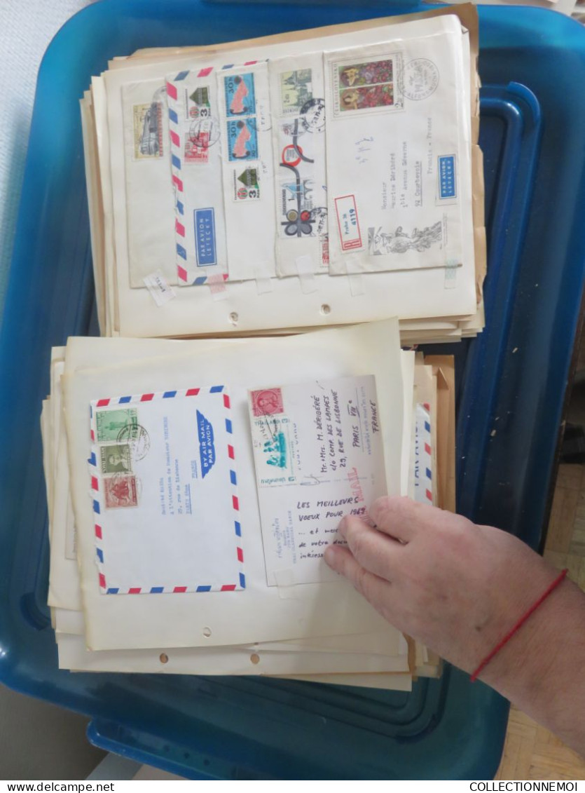 1 vrac de lettres et timbres et divers ça pése environ 6 kilos ,,, IMPOSSIBLE DE TOUT MONTRER