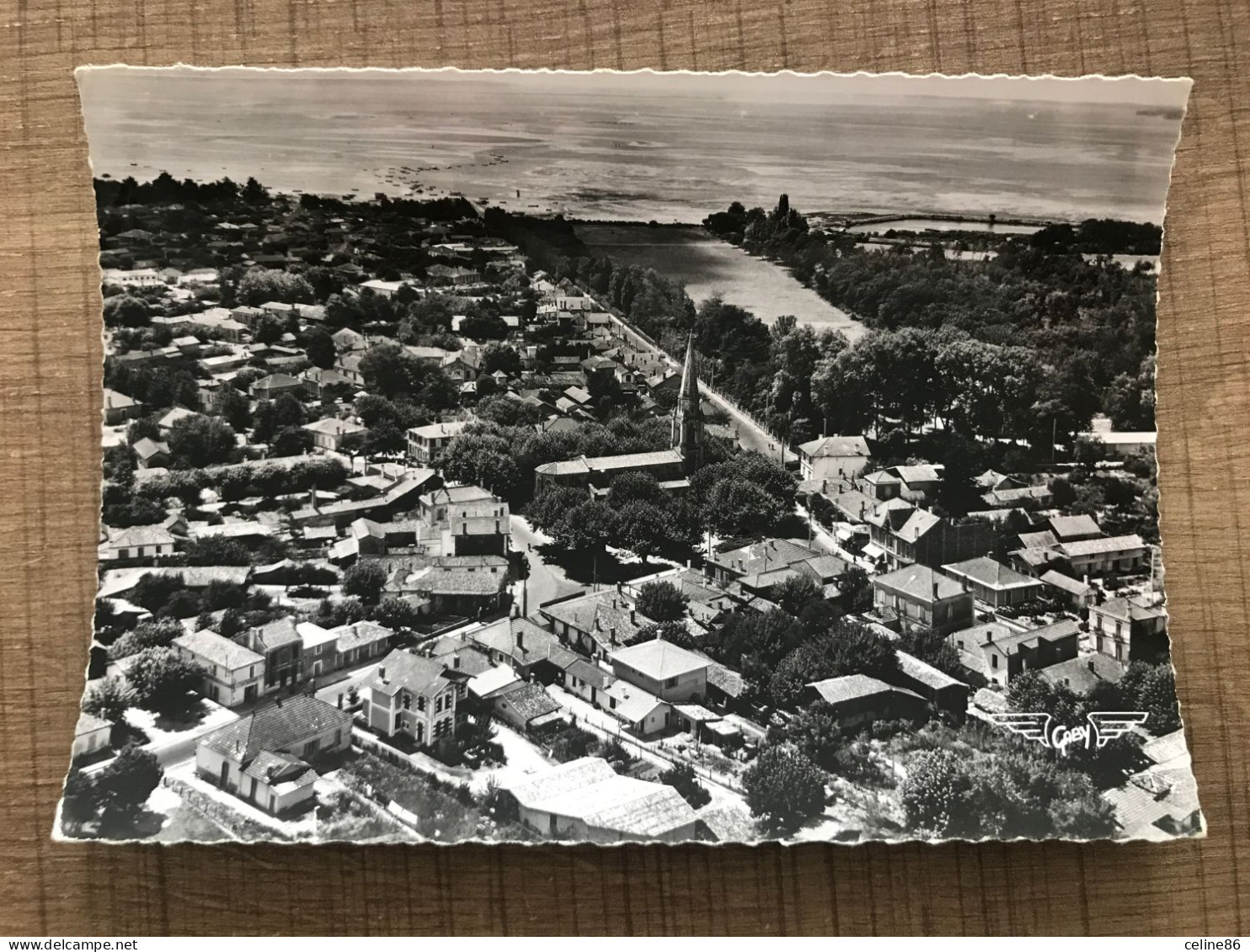 ARES Vue Aerienne - Arès