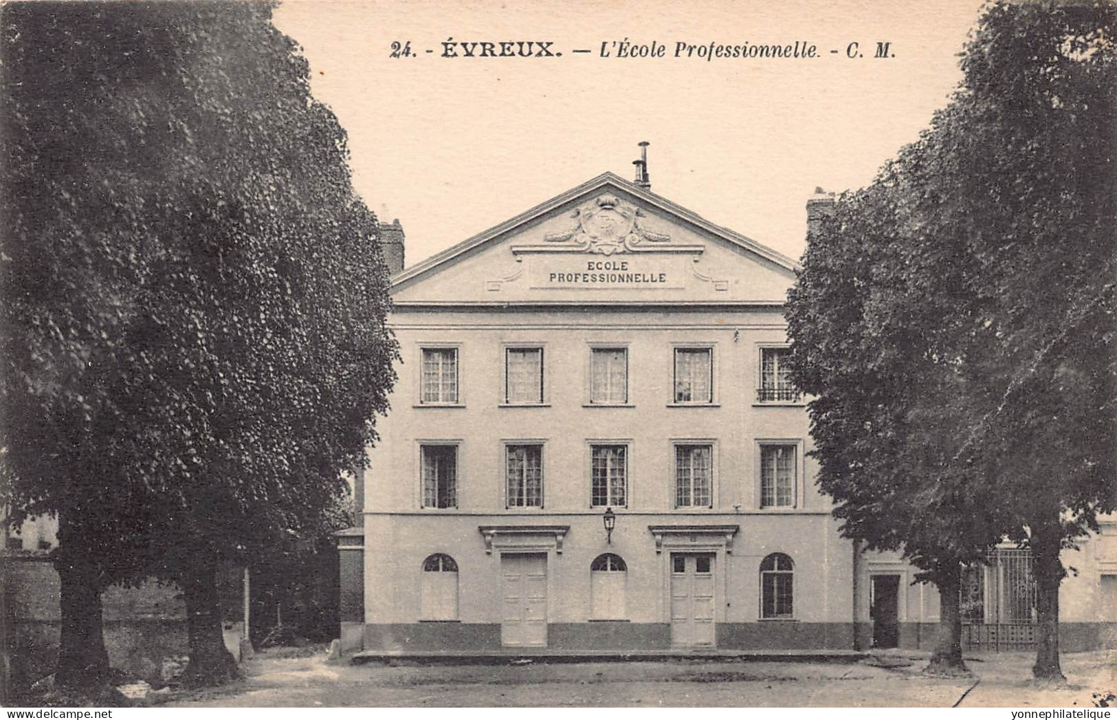 27 - EURE - Canton d'EVREUX - LOT de 43 CPA - LOT 27-43G