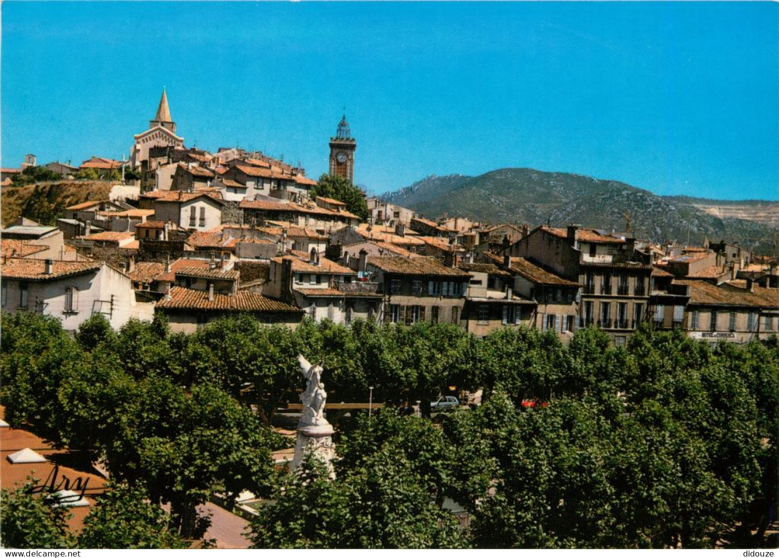 13 - Aubagne - Vue Générale - CPM - Voir Scans Recto-Verso - Aubagne