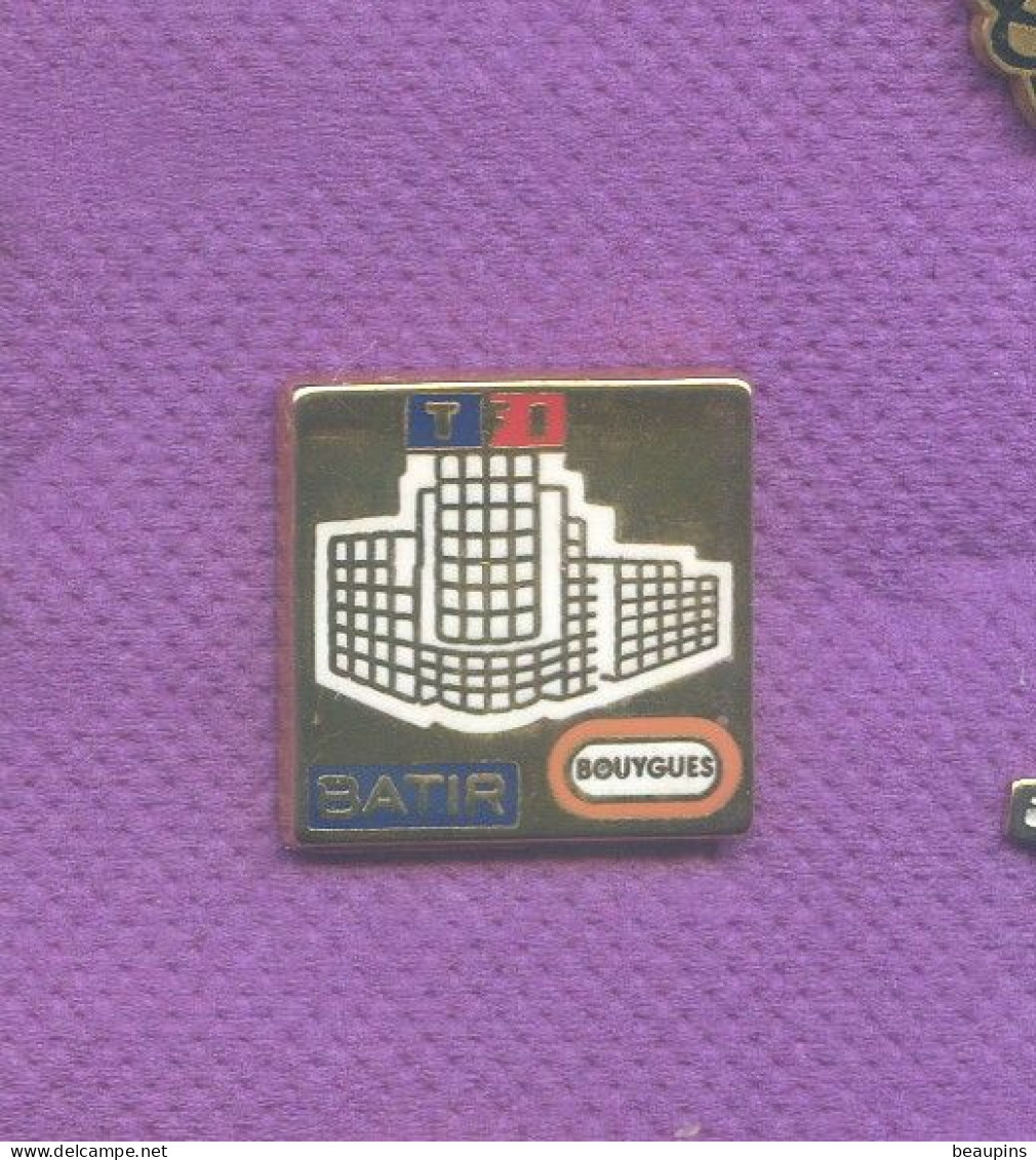 Rare Pins Bouygues Television Tf1 Zamac Sofrec L365 - Médias