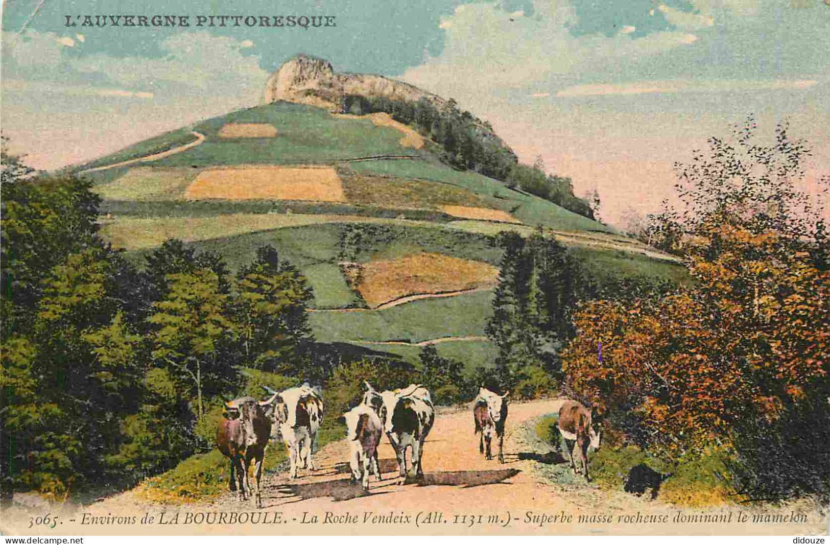 Animaux - Vaches - Auvergne - Environs De La Bourboule - La Roche Vendeix - Colorisée - CPA - Etat Pli Visible - Voir Sc - Kühe