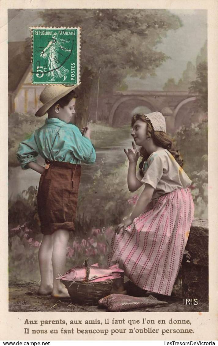 FANTAISIES - Femmes - Femme - Enfant - Poissons - Fleurs - Colorisé - Carte Postale Ancienne - Frauen