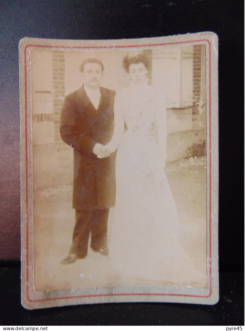 Photo Sur Carton ( 9.5 X 6.5 Cm ) " Couple Se Tenant La Main " - Alte (vor 1900)