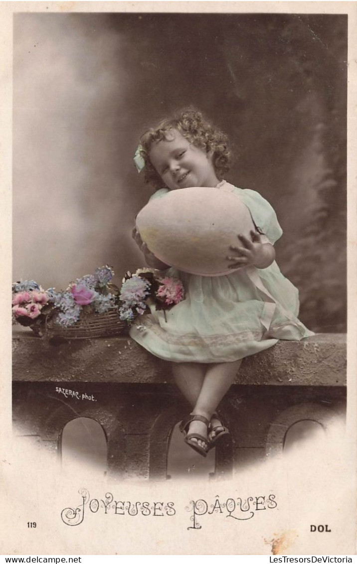 FETES - VOEUX - Pâques - Joyeuses Pâques - Enfant - Petite Fille Souriante - œufs - Fleurs - Carte Postale Ancienne - Pâques