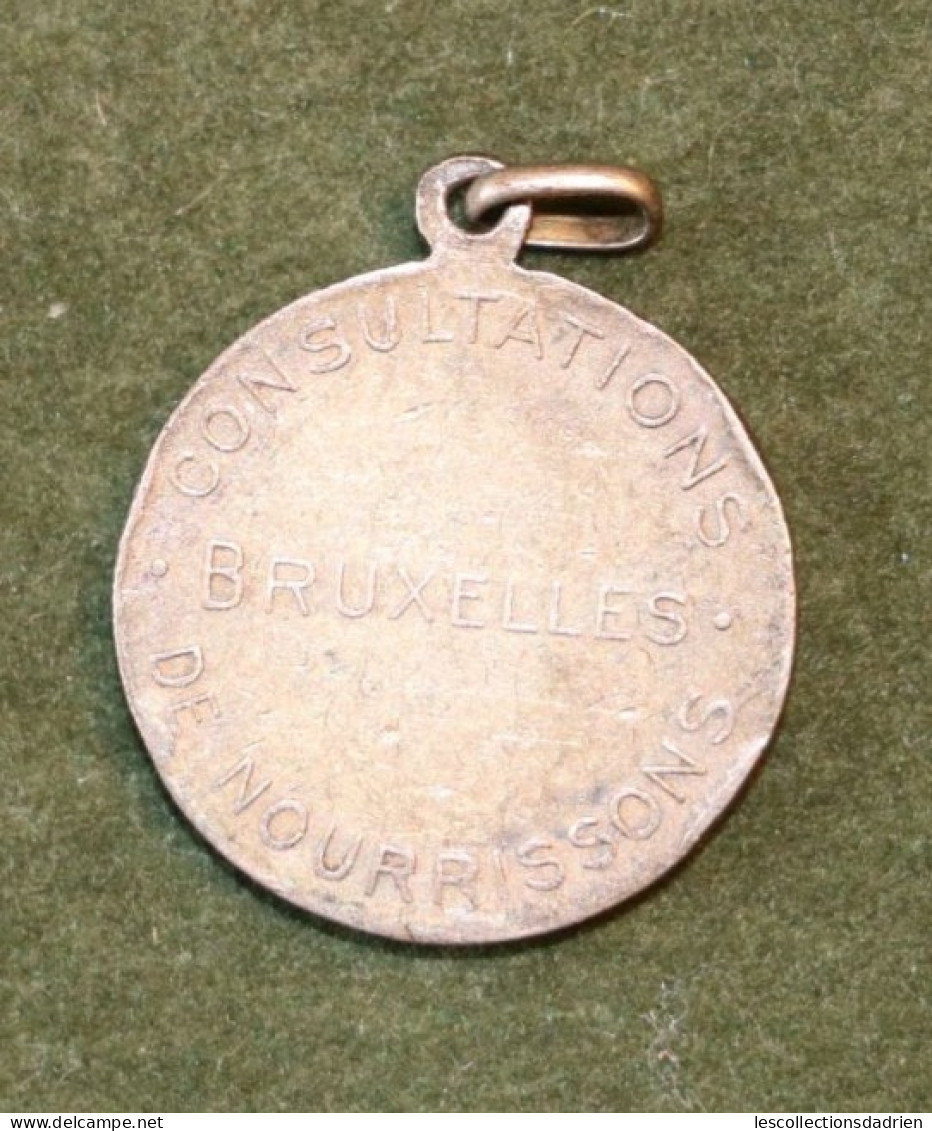 Médaille Belge Princesse Marie-José - Consultation Des Nourrissons  - Belgian Medal Médaillette Journée Devreese - Sonstige & Ohne Zuordnung