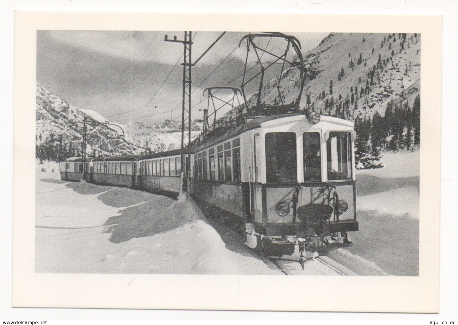 UN CONVOGLIO DELLA SOPPRESSA "FERROVIA DELLE DOLOMITI " CHE DA CALAZO PORTAVA A DOBBIACCO ATTRAVERSO CORTINA E TUTTA - Treni