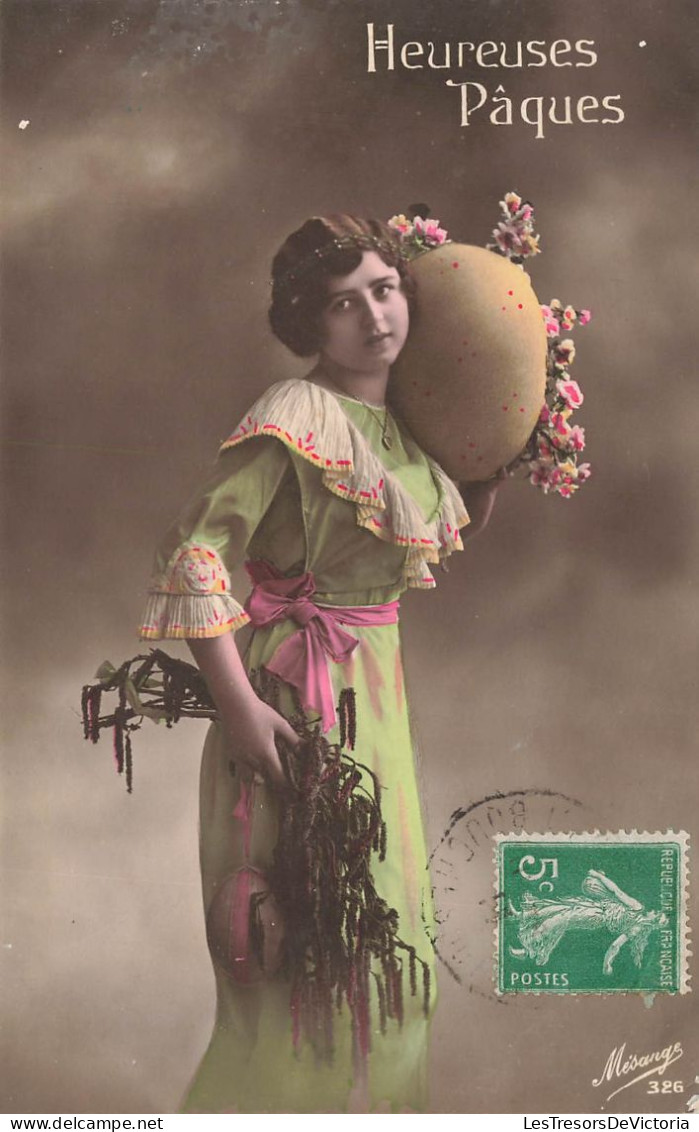 FETES - VOEUX - Pâques - Heureuses Pâques - œufs - Fleurs - Colorisé - Femmes - Carte Postale Ancienne - Ostern