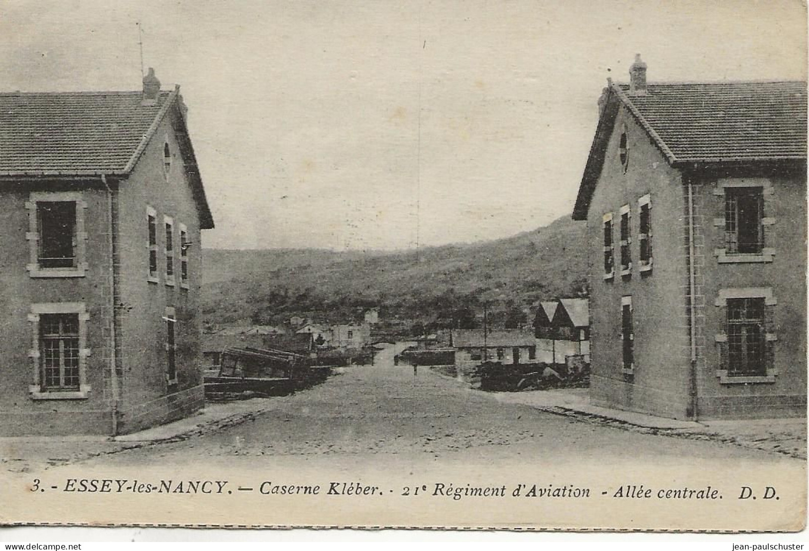 54  - Essey-les-Nancy   Caserne Kléber - 21 E Régiment D'Aviation - Allée Centrale  ** CPA ** - Autres & Non Classés