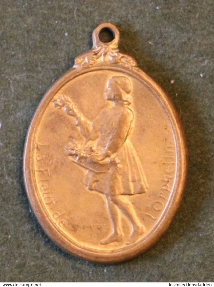 Médaille Belge La Fleur De L'orphelin  Guerre 14-18  - Belgian Medal WWI Médaillette Journée Devreese - Belgium