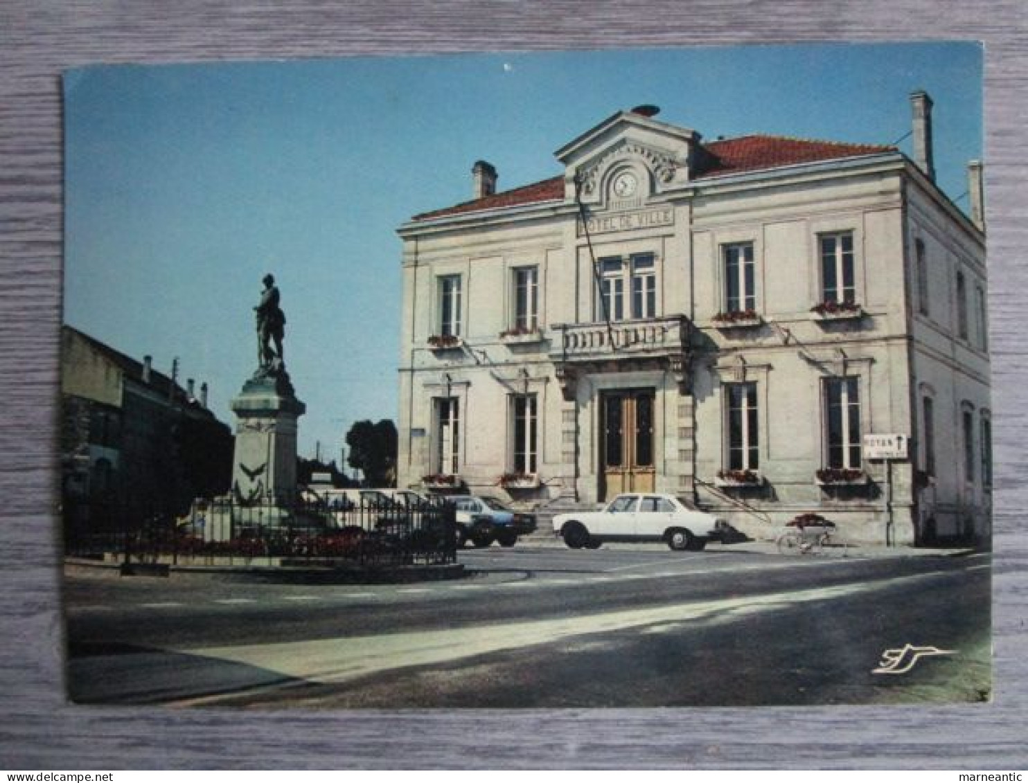 Cpa Saujon (17) L'hôtel De Ville - Saujon