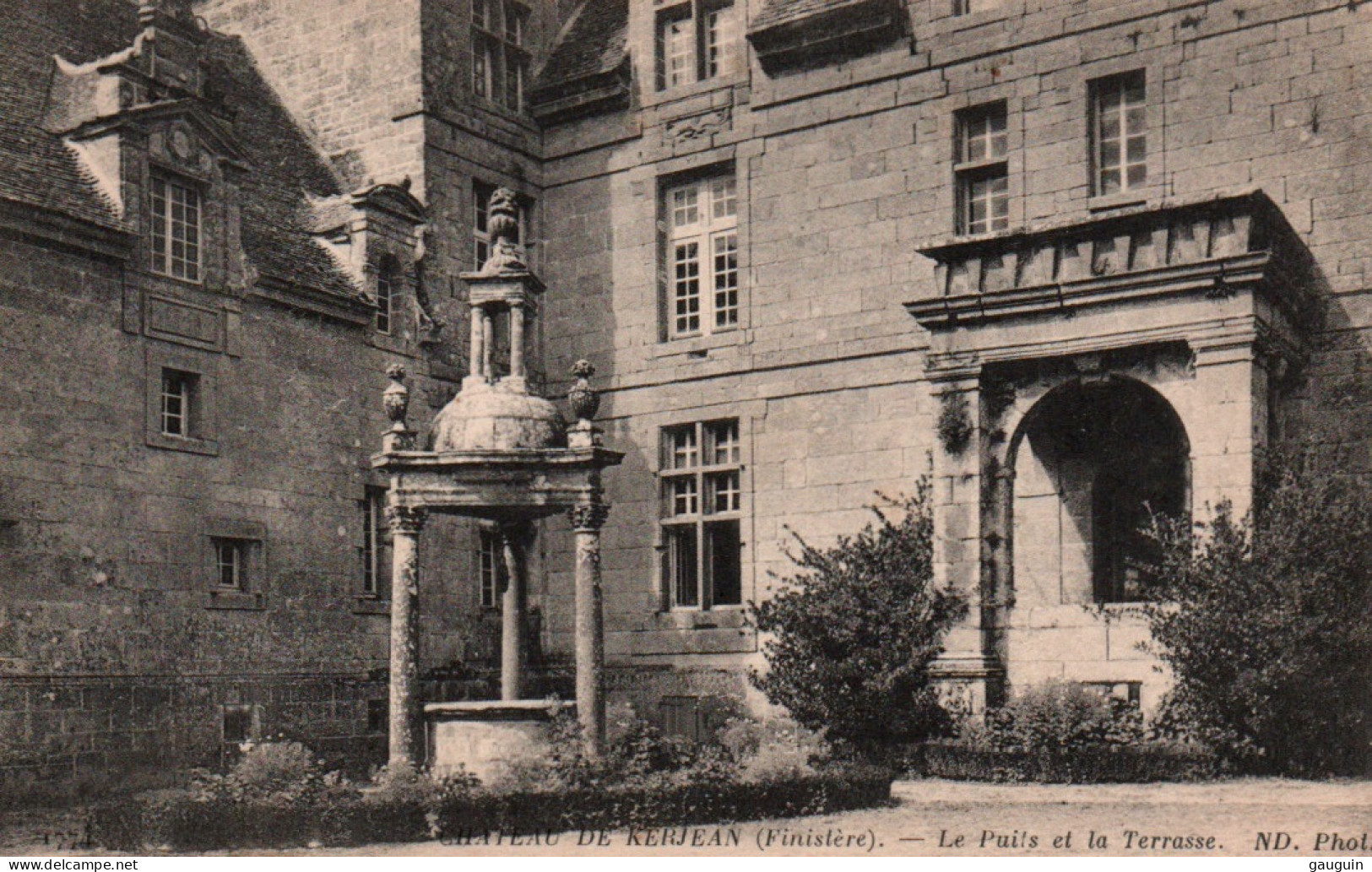 CPA - SAINT-POL De LÉON - Château De KERJEAN ... Vue Du Puits LOT 2 Cp - Edition ND.Photo - Saint-Pol-de-Léon