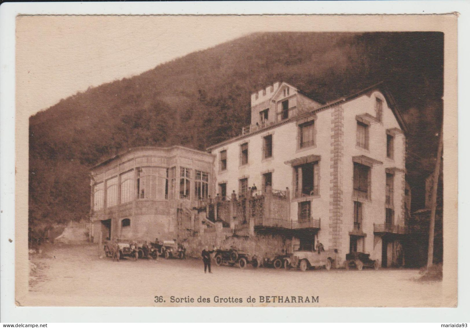 BETHARRAM - PYRENEES ATLANTIQUES - LES GROTTES - SORTIE - Otros & Sin Clasificación