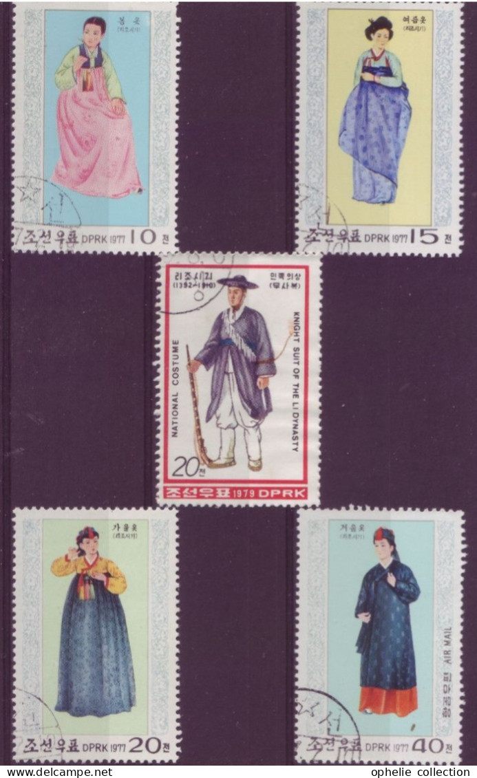 Asie - Corée Du Nord - Costumes - 5 Timbres Différents  - 7047 - Corea Del Nord