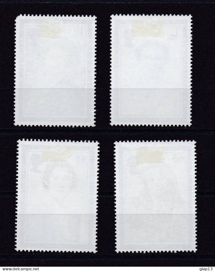GRANDE-BRETAGNE 2002 TIMBRE N°2327A/27D NEUF AVEC CHARNIERE ELIZABETH II - Unused Stamps