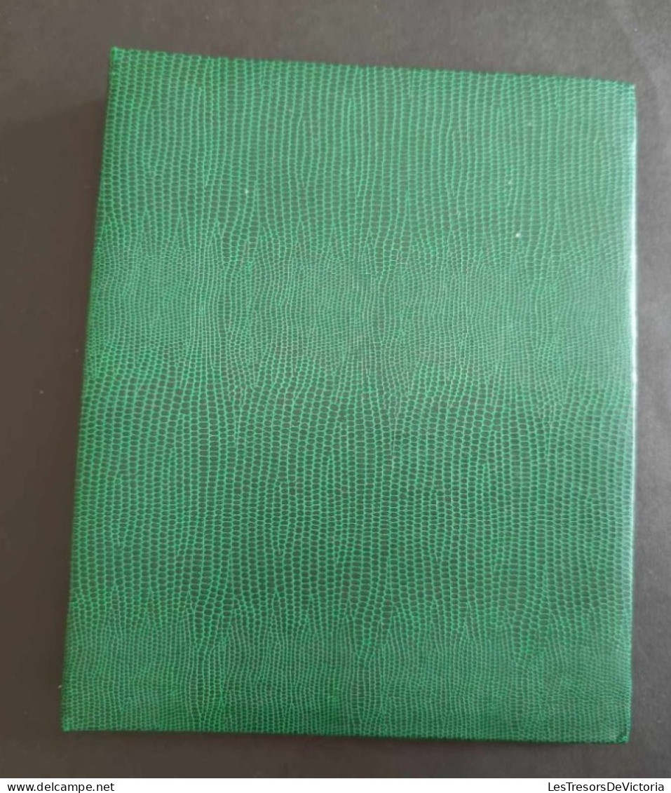 Album Pour Photographies 10/15 Cm - Couverture Verte Et Pochettes Intérieures Plastique - Matériel & Accessoires