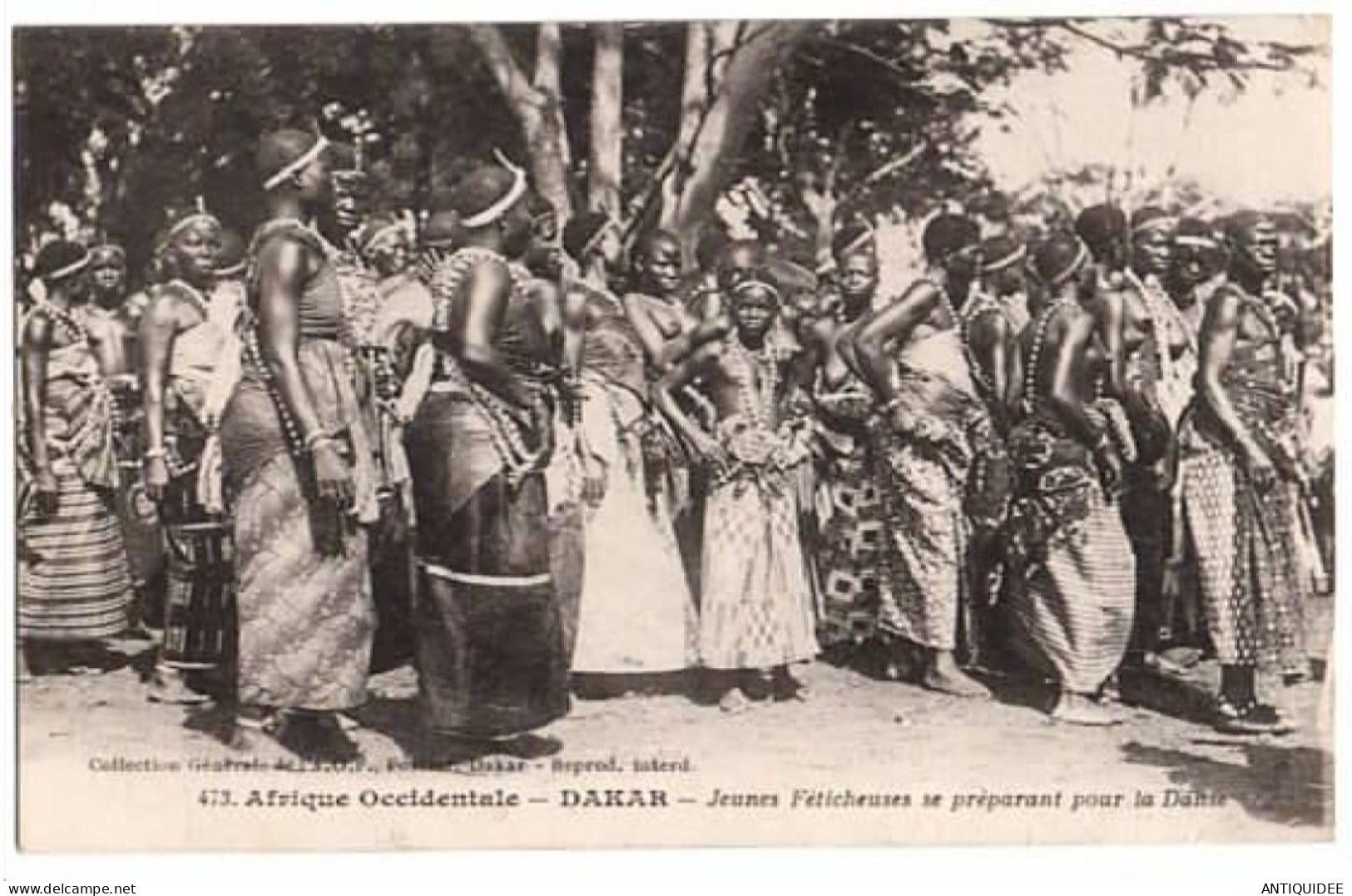 DAKAR -  Jeunes Féticheuses Se Préparant Pour La Danse - (Vers 1920-30) - - Senegal