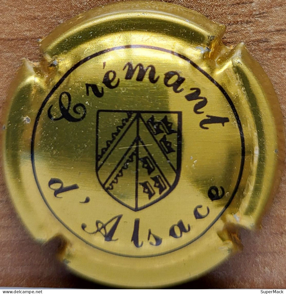 Capsule Crémant Alsace De VIGNERONS Série Armoiries, Or Foncé & Noir Nr 32 - Schaumwein - Sekt