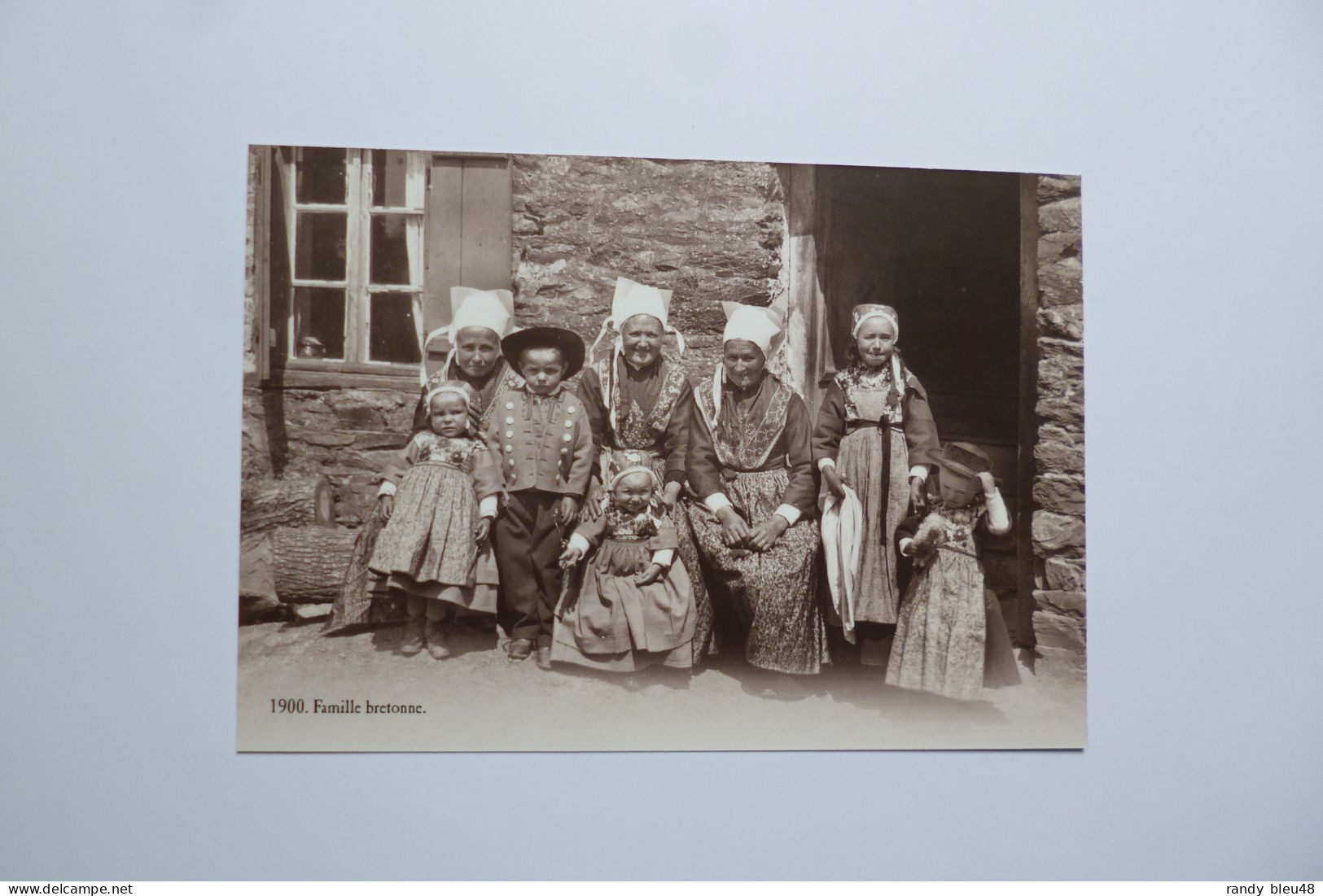 FAMILLE BRETONNE  ( 1908 )   -  Edition Atlas  - - People