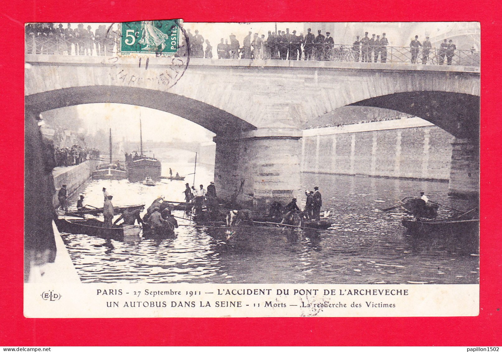 F-75-Paris-1139Ph107  Accident Du Pont De L'Archeveche, Autobus Dans La Seine, Recherche Des Victimes, Cpa BE - Puentes