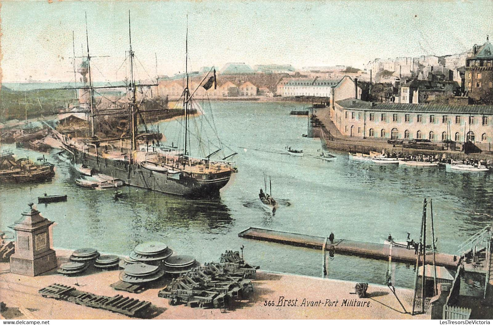 FRANCE - Brest - Avant Port Militaire - Vue Sur Le Port - La Mer - Bateaux - Animé - Carte Postale Ancienne - Brest