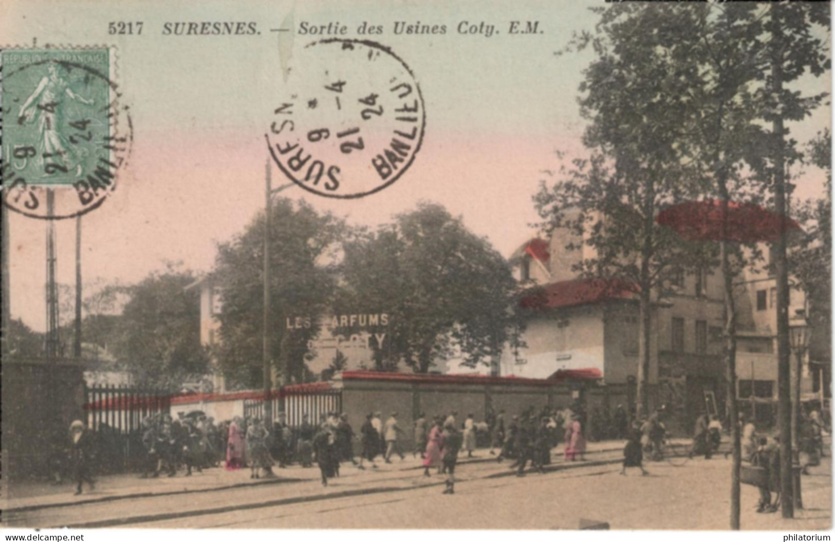 92  SURESNES  Sortie Des Usines De Parfums  Coty - Suresnes