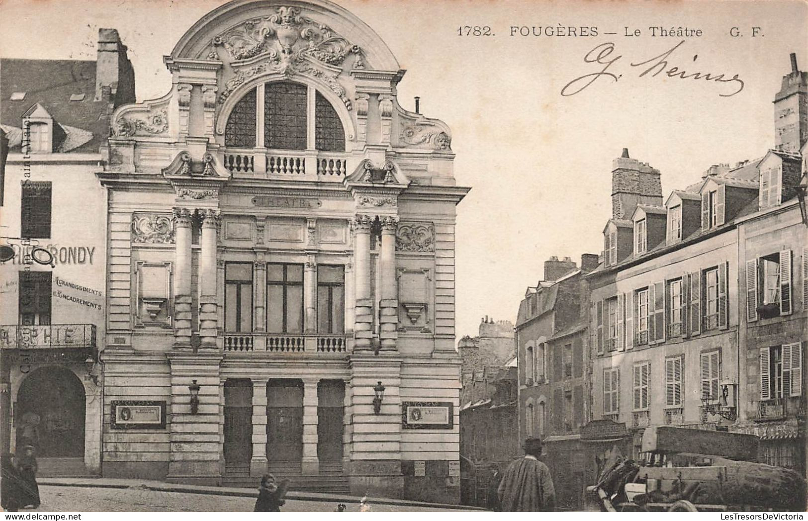 FRANCE - Fougères - Vue Sur Le Théâtre - Vue Générale - Face à L'entrée - Animé - Carte Postale Ancienne - Fougeres