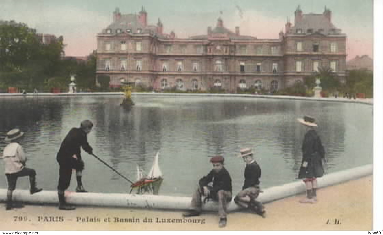 ENFANTS JOUANT  799 DANS LE BASSIN DU PALAIS DU LUXEMBOURG - Otros & Sin Clasificación