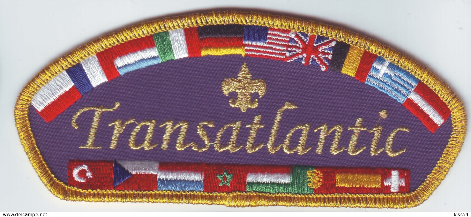 B 35 - 78 TRANSATLANTIC International Scout Badge - Scoutisme