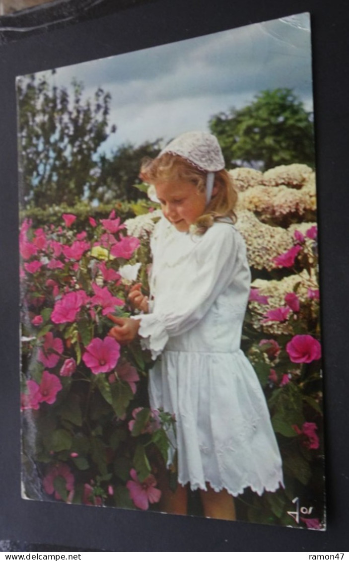 France - Sourire De Bretagne - Petite Fille En Costume De La Région De Pont-L'Abbé - Ed. D'Art JOS, Châteaulin - Europa