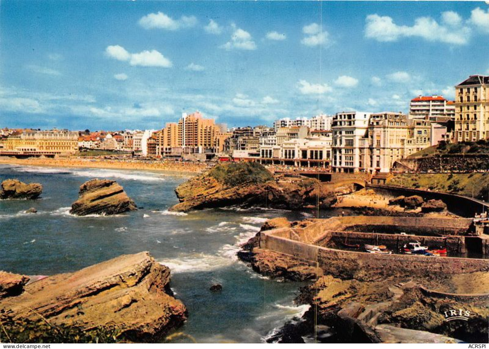 BIARRITZ Le Port Des Pecheurs Et Les Casinos 8(scan Recto-verso) MA1305 - Biarritz