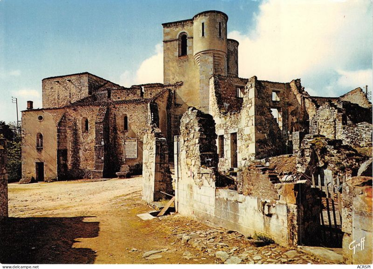 ORADOUR SUR GLANE L Eglise Ou Furent Brules Par Les Nazis Pres De 500 Femmes Et Enfants 29(scan Recto-verso) MA1328 - Oradour Sur Glane