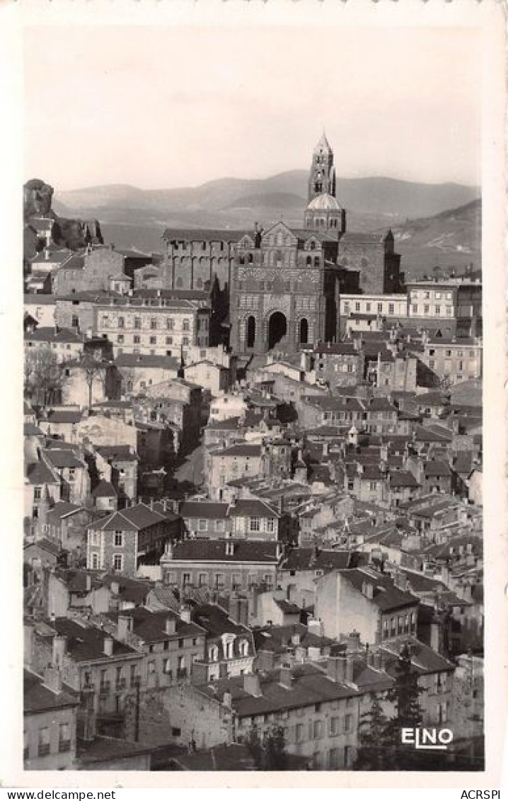 LE PUY Vue Aerienne La Rue Des Tables Et Les 134 Marches Donnant Acces A L Entree 6(scan Recto-verso) MA1397 - Le Puy En Velay