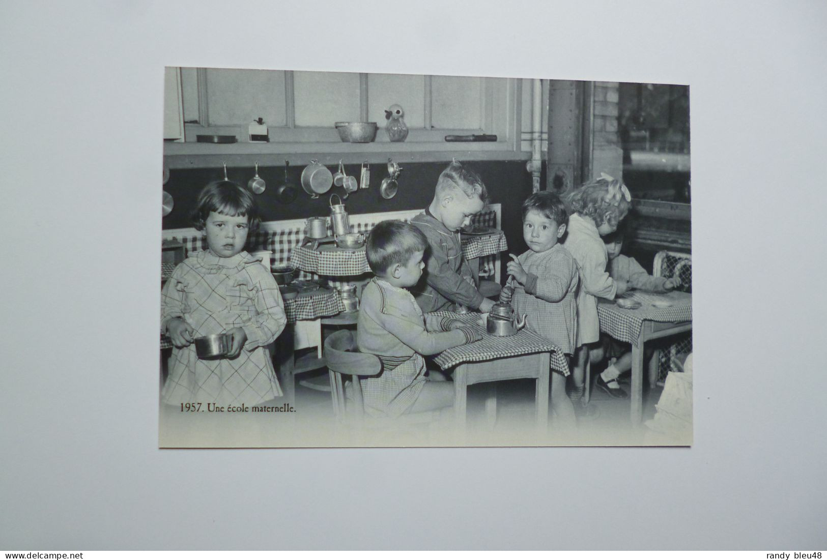 Une école Maternelle  (  1957 )     -  Edition Atlas  - - Schulen