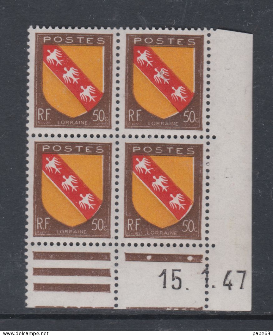 France N° 757 XX : Armoiries De Pro. : Lorraine  En Bloc De 4 Coin Daté Du 15 . 1 . 47 : 2 Points Blancs Sans Char. TB - 1940-1949