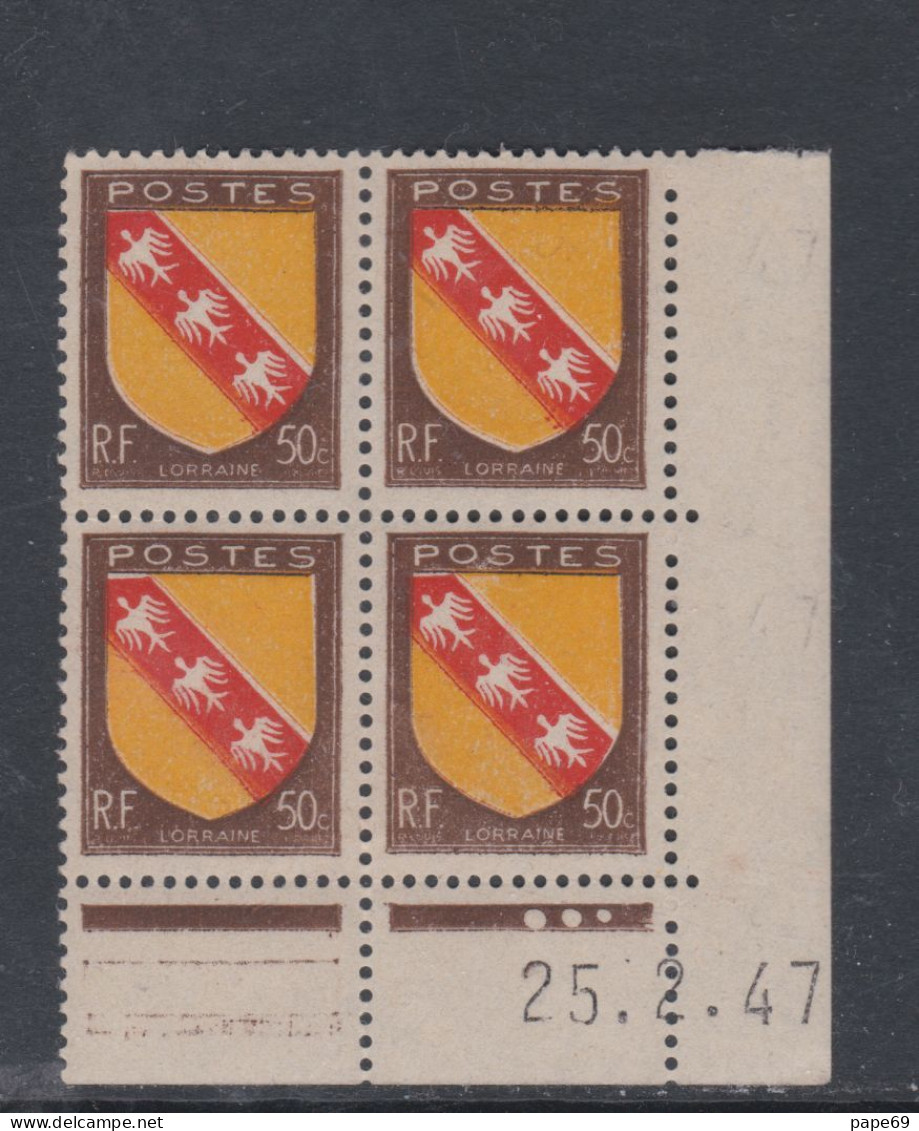 France N° 757 XX : Armoiries De Pro. : Lorraine  En Bloc De 4 Coin Daté Du 25 . 2 . 47 : 3 Points Blancs Sans Char. TB - 1940-1949