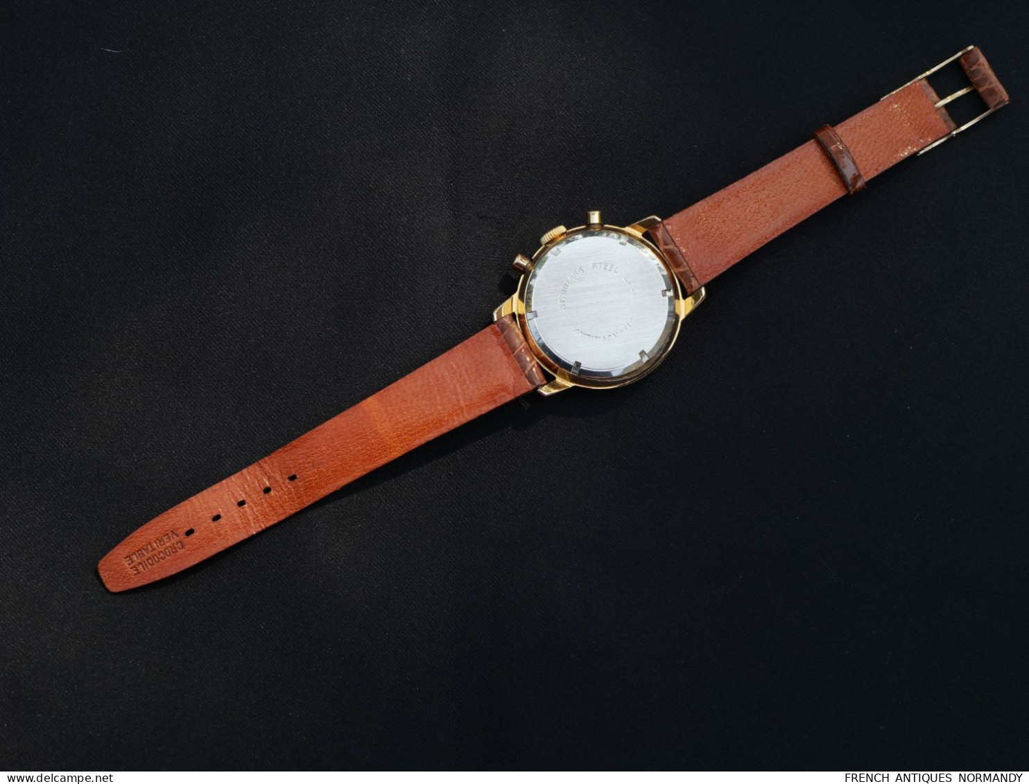 Montre bracelet chronographe PRIMEVERE calibre LANDRON 248 - Années 50 révisée  Montre chronographe de grandes dimension