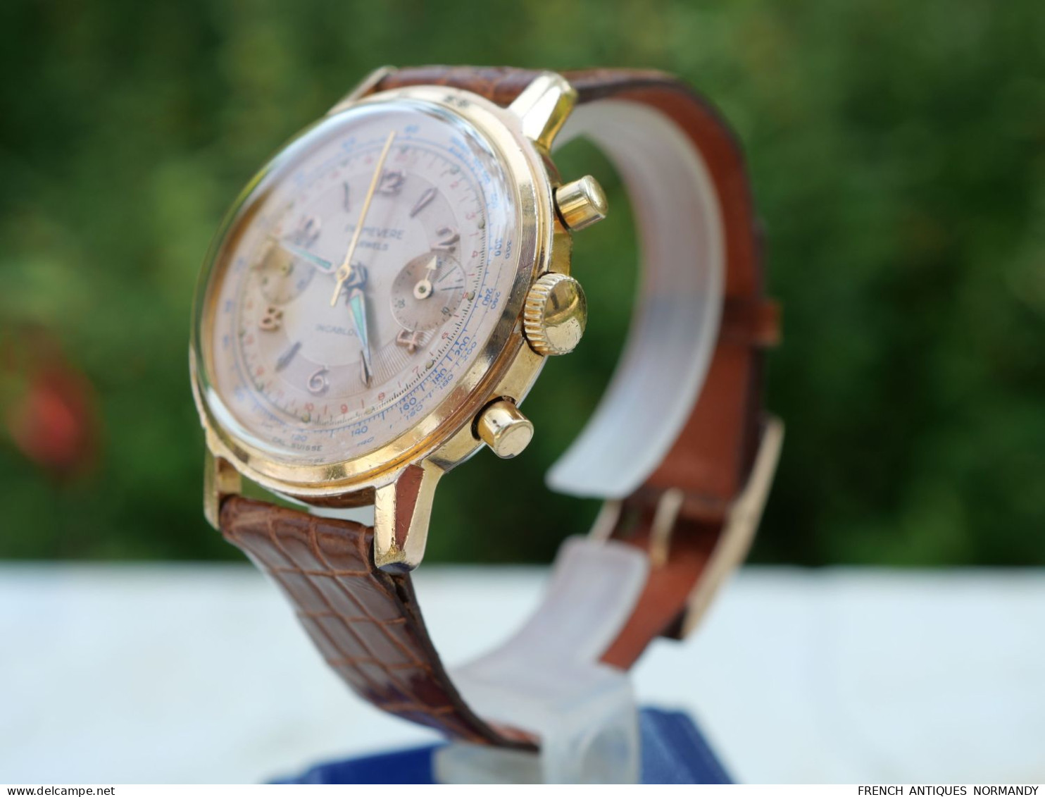Montre bracelet chronographe PRIMEVERE calibre LANDRON 248 - Années 50 révisée  Montre chronographe de grandes dimension